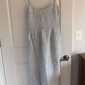 100% European Linen Scoop Neck Midi Dress